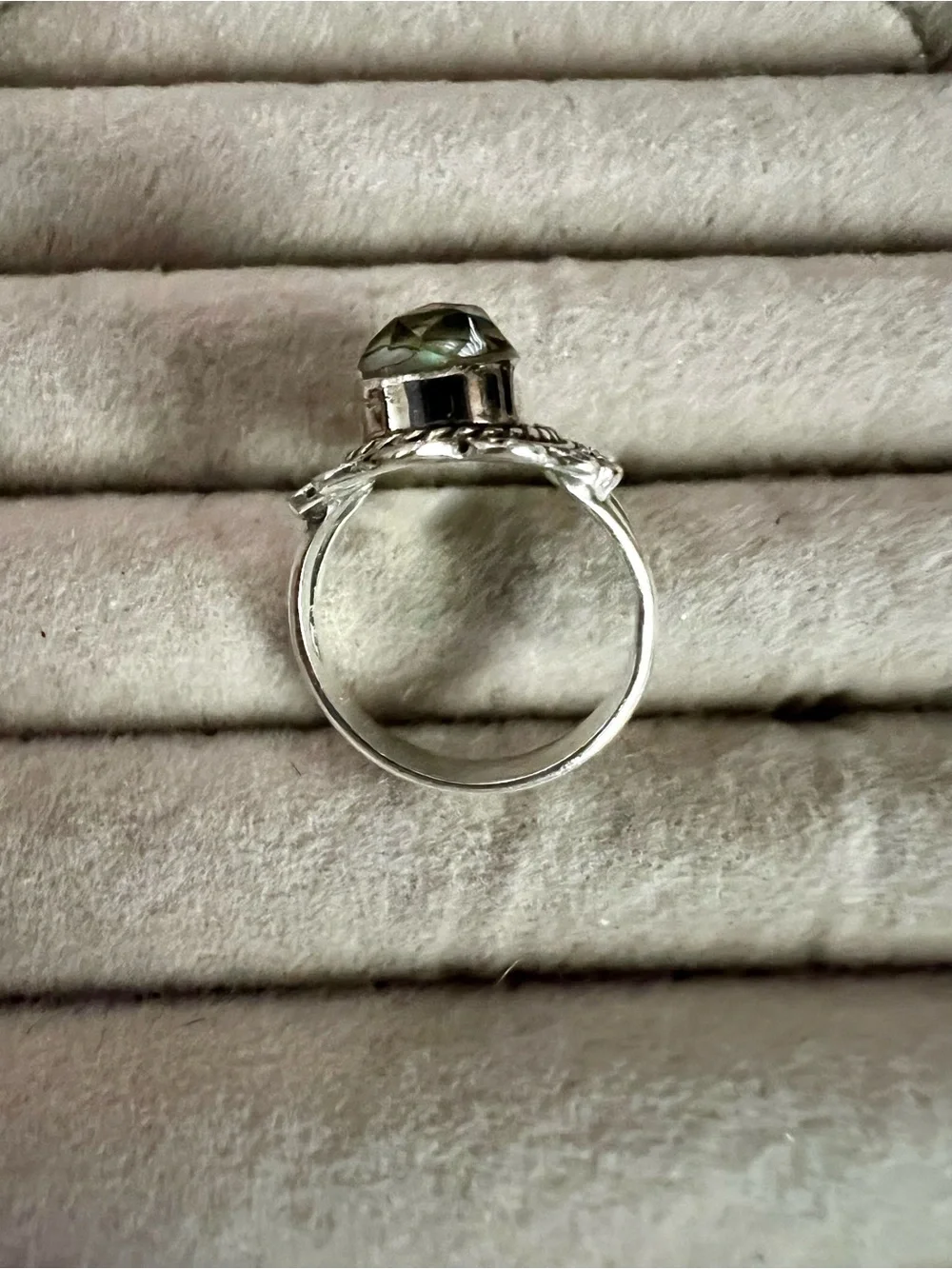 Sterling Silver Teardrop Abalone Ring – Elegant Gray-Green Stone